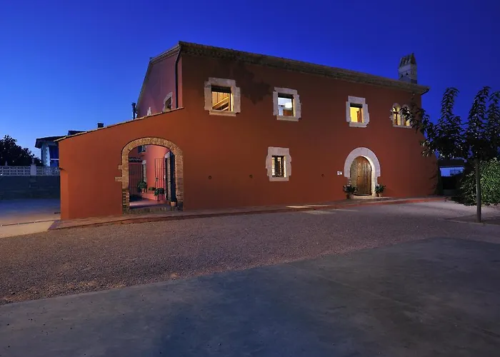 Masia Casa Roja