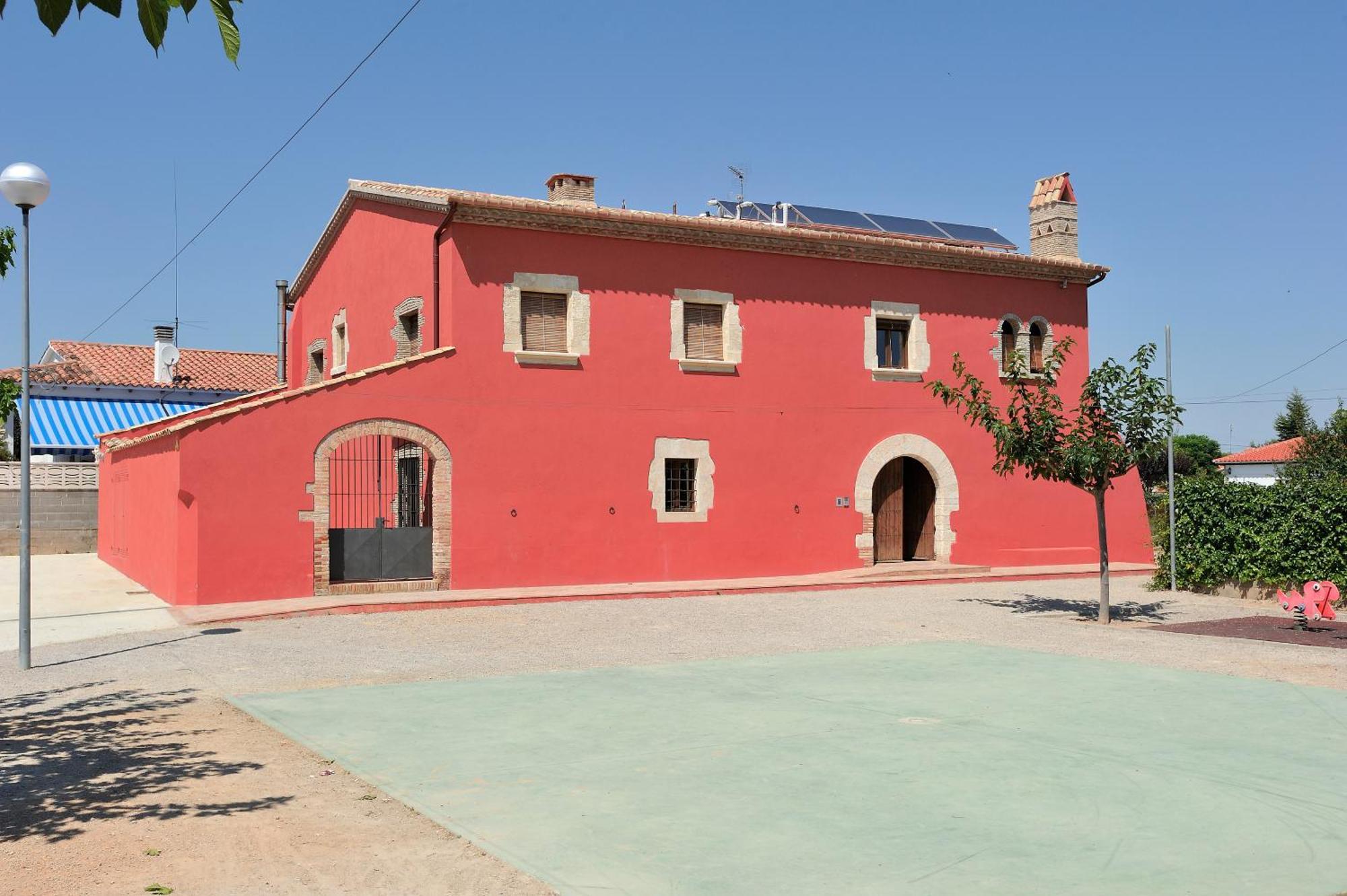 Masia Casa Roja Apartment